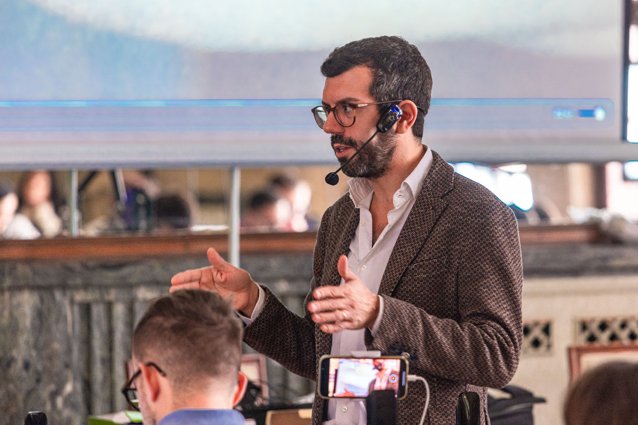 Dr. Luca Tacchini